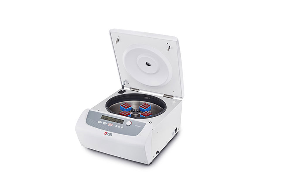 Blood Centrifuge DM0636